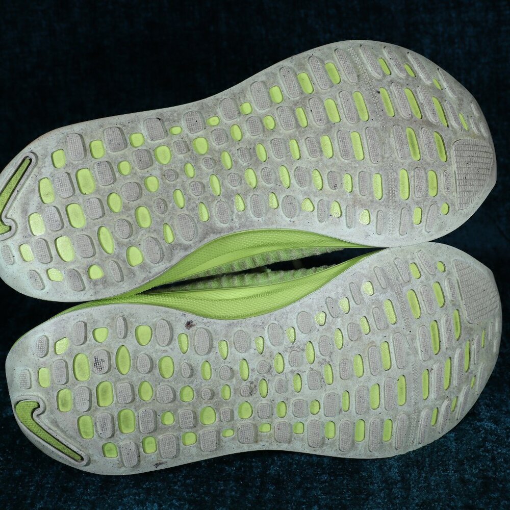 Nike Reactx Infinity Run 4 Volt Size 11.5 Pre Own… - image 8